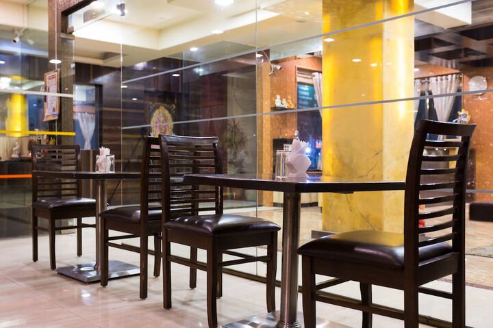 Dining Photos