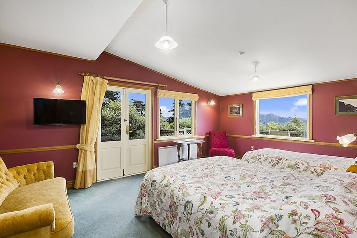Room 6 of 39