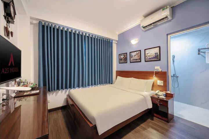 Room 15 of 23