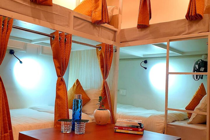 Room 15 of 44