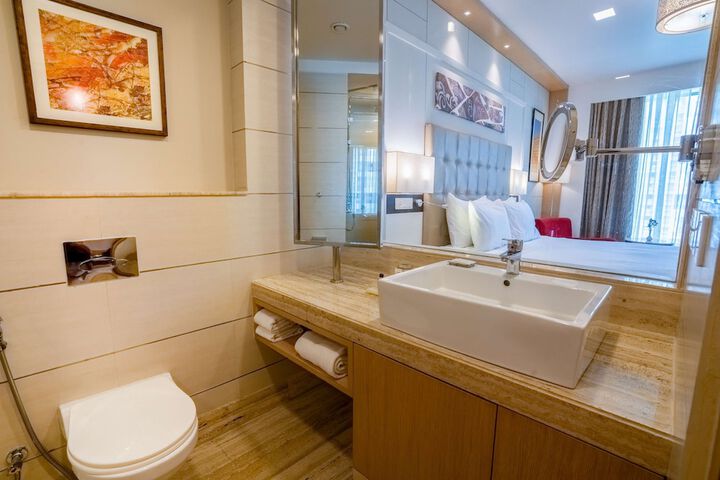 Room 40 of 140