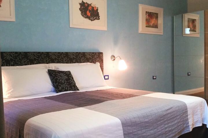 Room 18 of 66