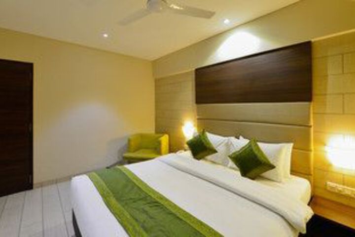 Room 40 of 61
