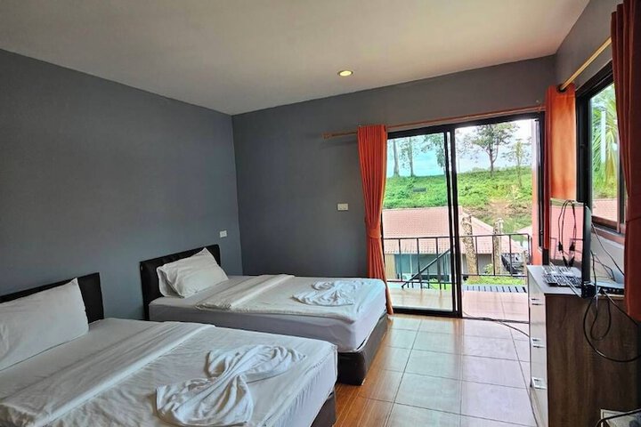 Room 16 of 24