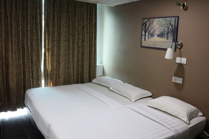 Room 8 of 71