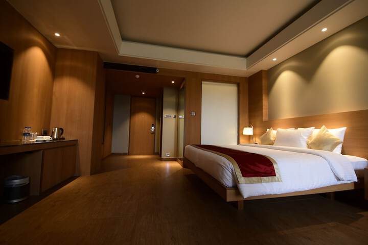 Room 12 of 41