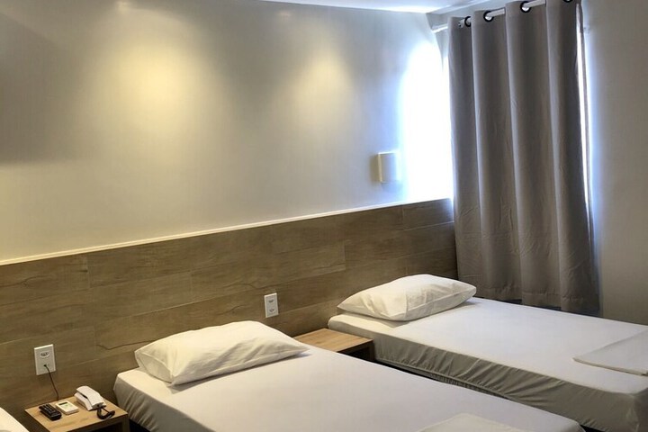 Room 11 of 73
