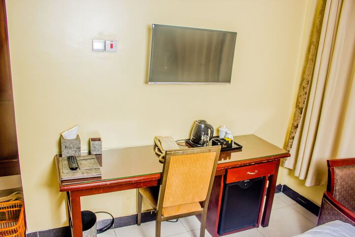 Room 5 of 35