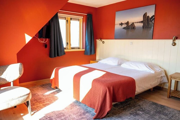 Room 7 of 50