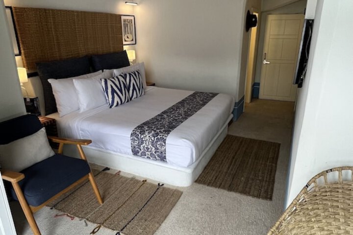 Room 56 of 144