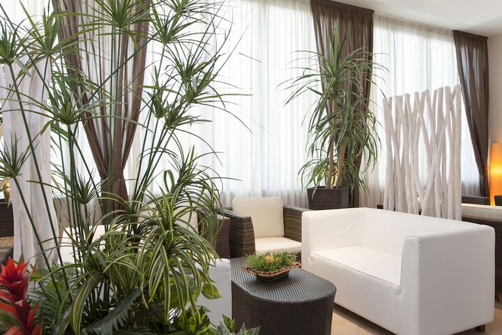 Hotel Interior 7 of 154