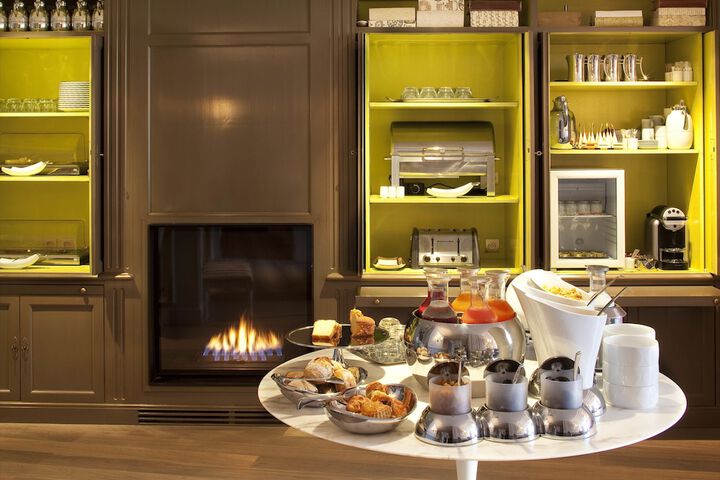 Breakfast/Coffee Service 38 of 42
