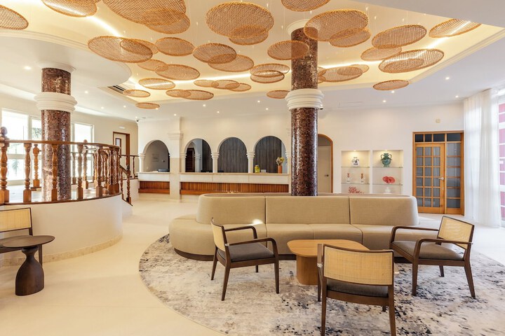 Guest Lobby