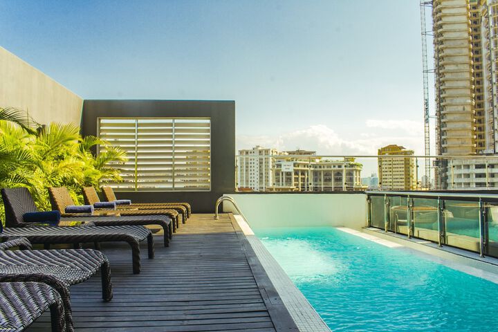 Pool Hotel