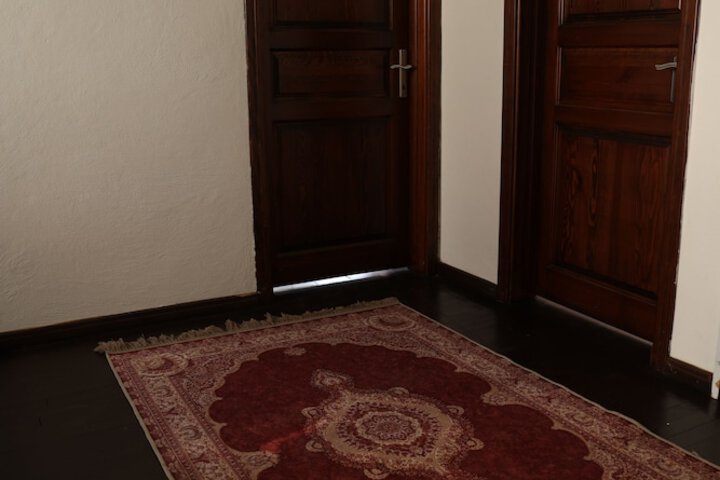 Room 7 of 25