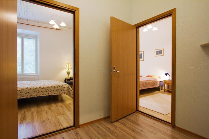 Room 11 of 52