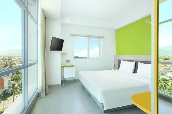 Room 8 of 35