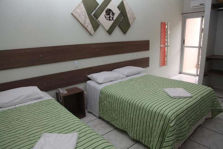 Room 4 of 39