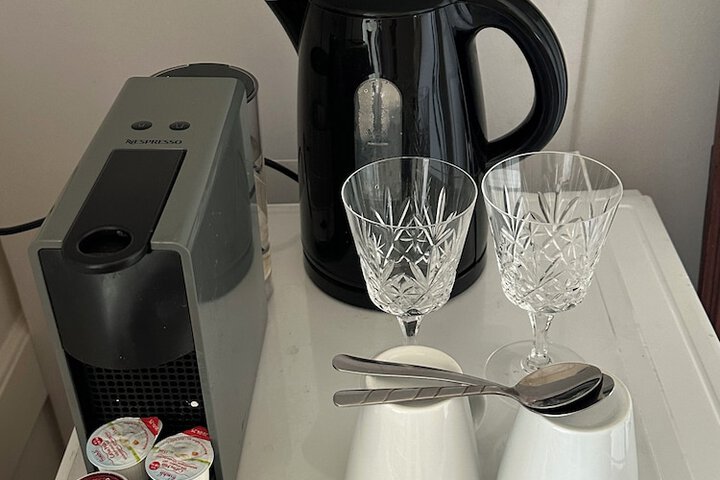 Breakfast/Coffee Service 99 of 161