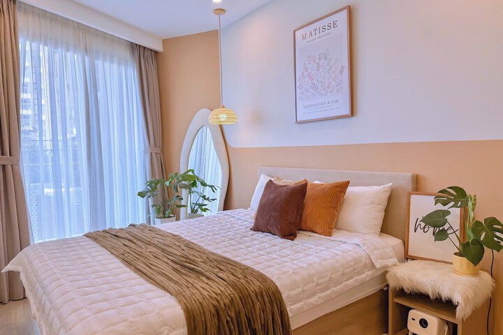 Room 145 of 299