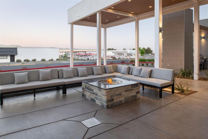 Terrace/Patio 40 of 47