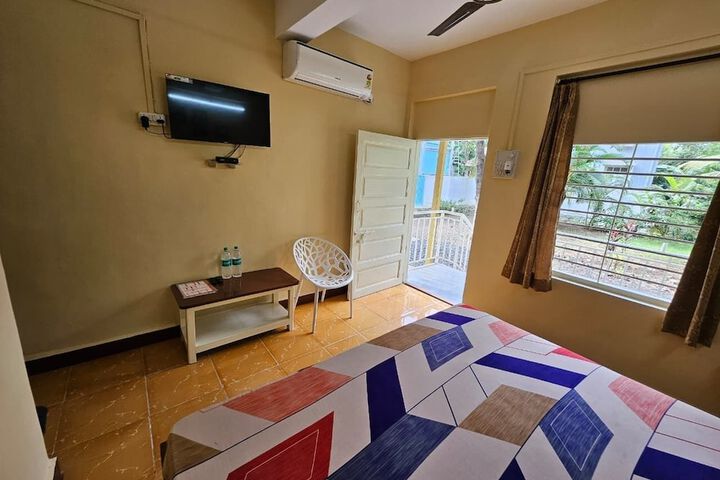Room 5 of 30