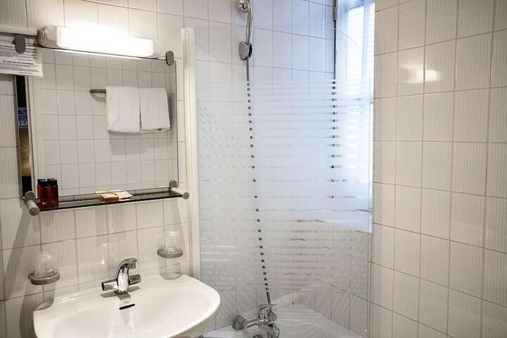 Clean Restrooms