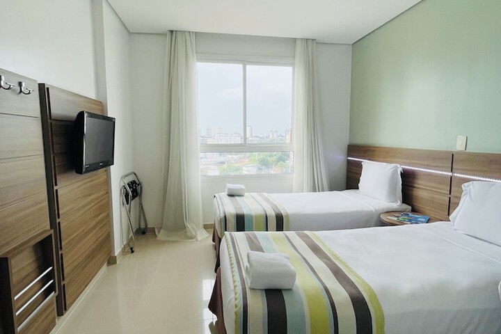 Room 14 of 34