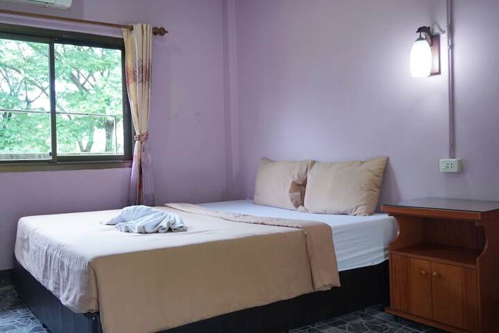Room 2 of 42