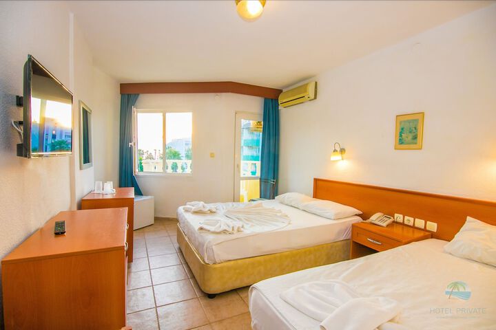 Room 9 of 49