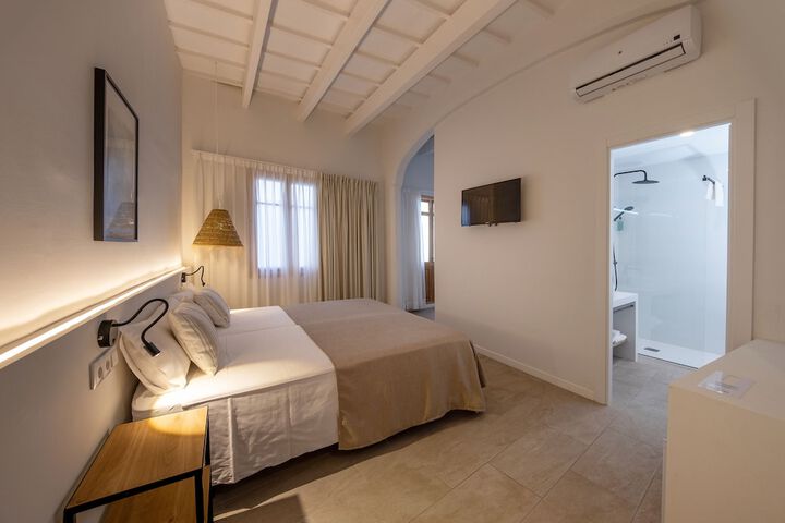 Room 7 of 30