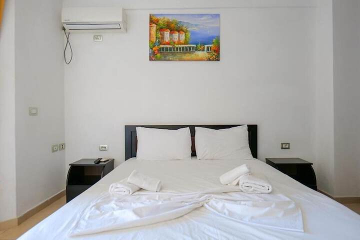 Room 3 of 45