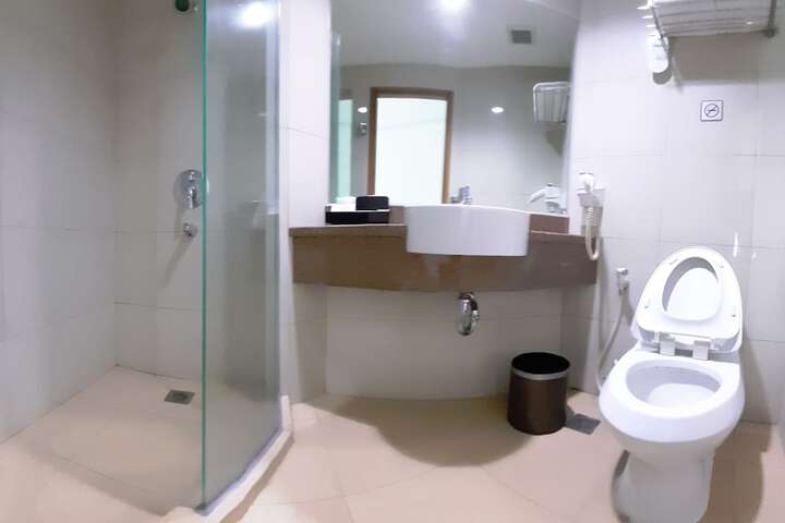 Room 30 of 54