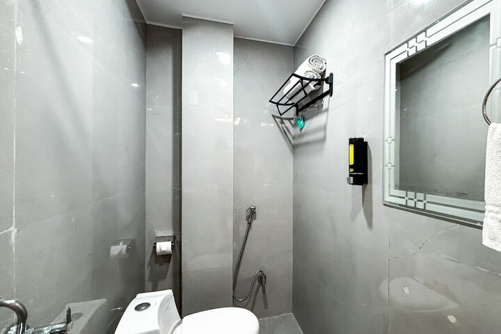 Room 43 of 59
