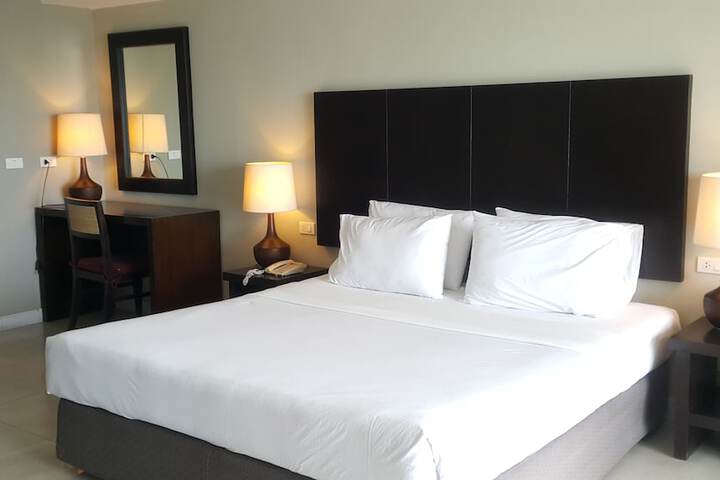 Room 15 of 44