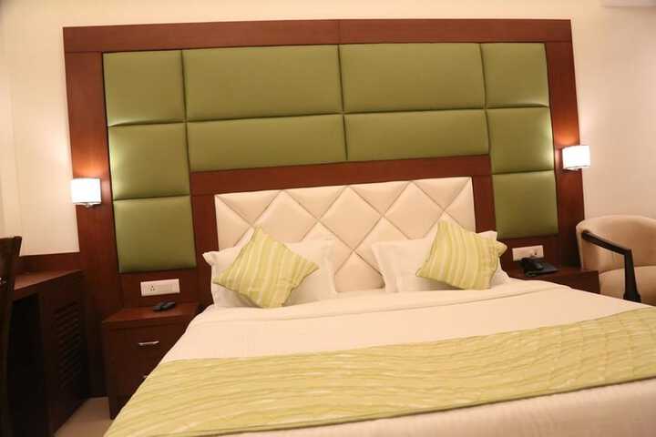 Room 16 of 46