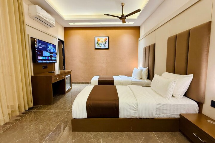 Room 32 of 124