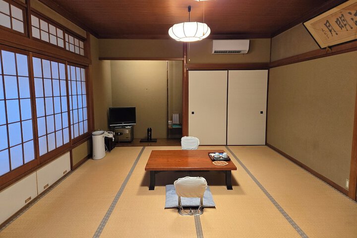 Room 17 of 45
