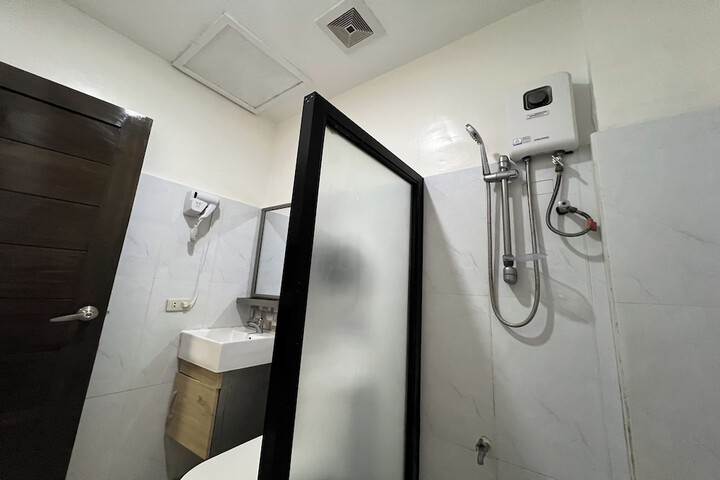 Room 63 of 89