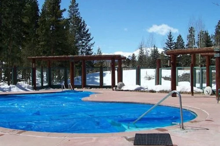 Pool 5 of 7
