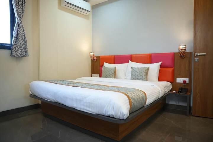 Room 2 of 19