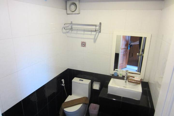 Room 43 of 63