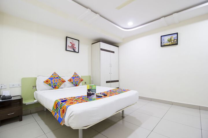 Room 13 of 21