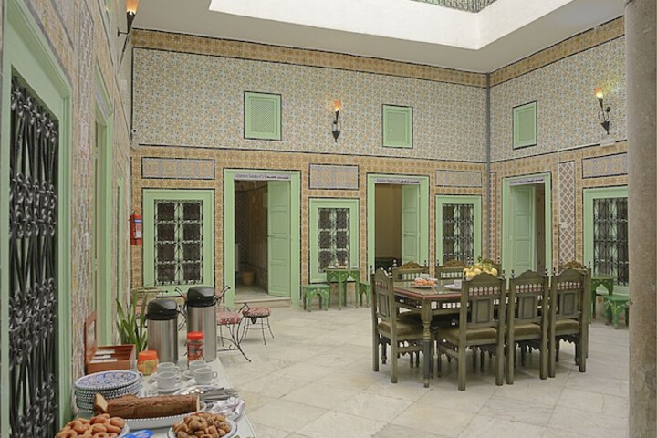 Entrance & Lobby