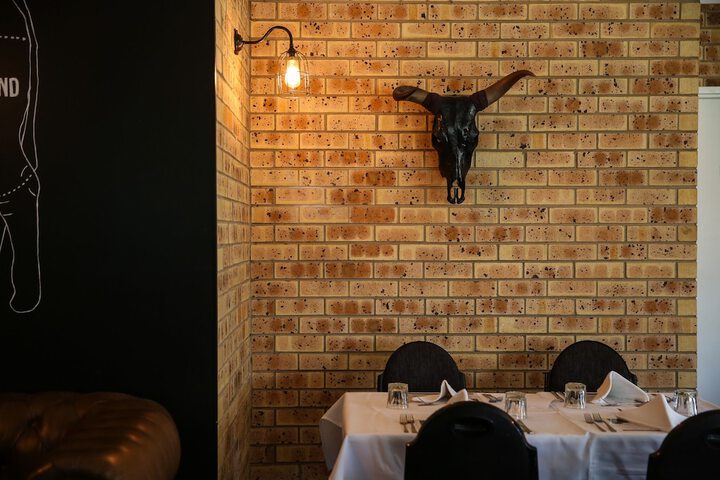 Dining 28 of 44