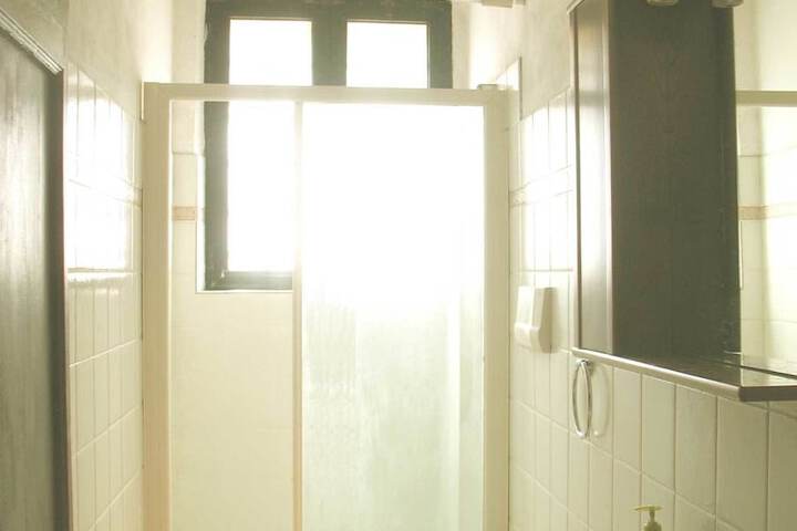 Room 5 of 29