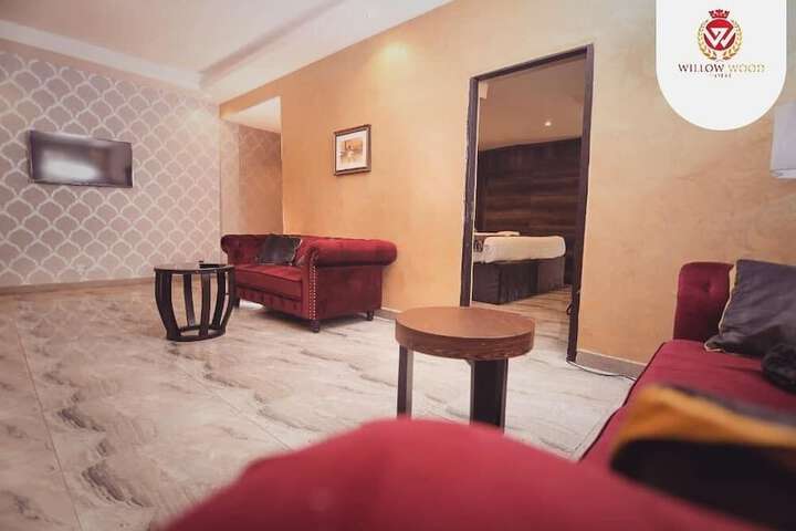 Room 7 of 33