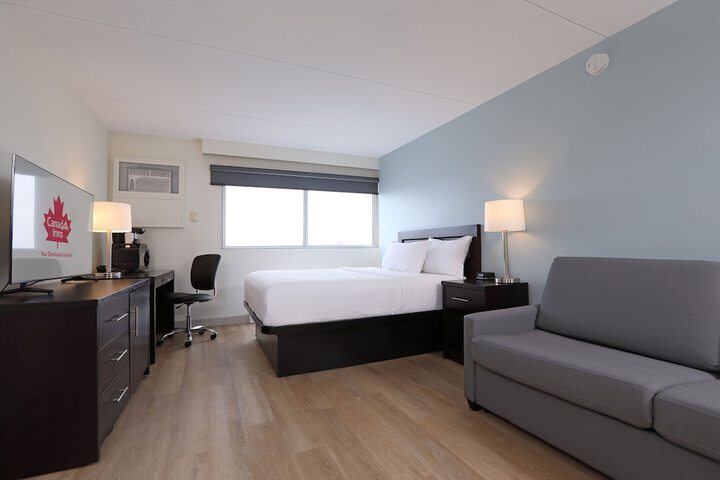 Room 25 of 59