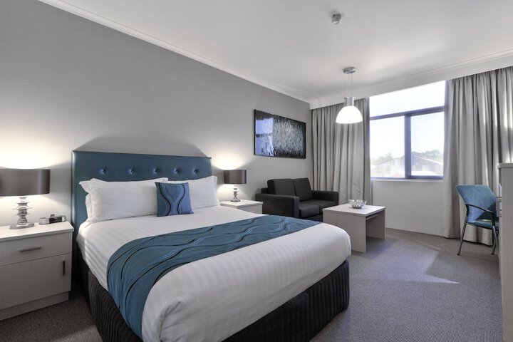 Room 5 of 78