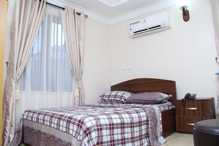 Room 5 of 35